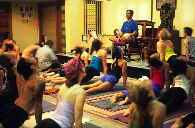 ashtanga-course-india