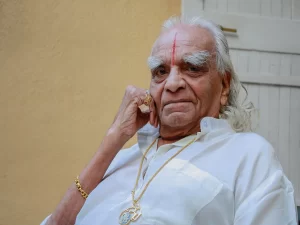 Yogacharya B.K.S. Iyengar | Yoga.in