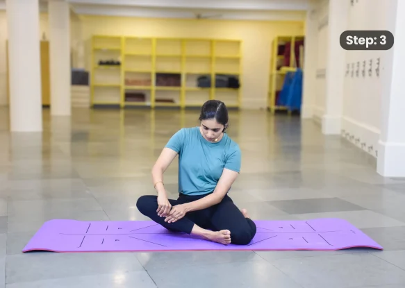 Bharadvajasana(step 3)