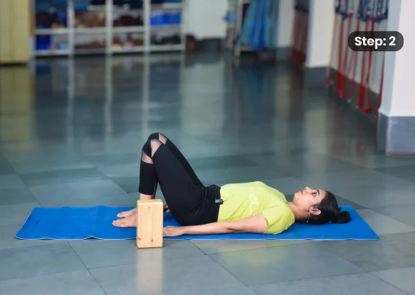 Jathara Parivartanasana(step 2)
