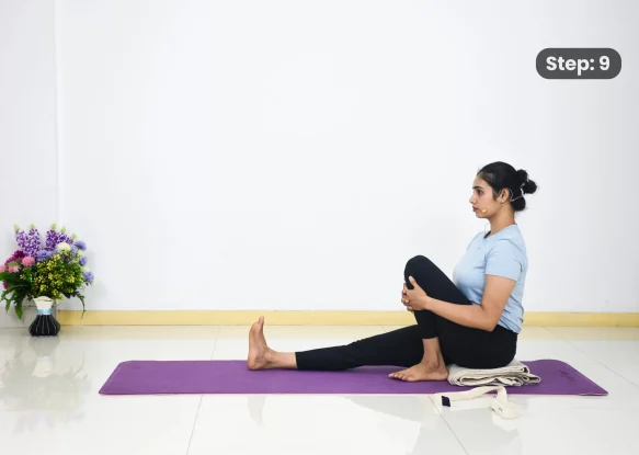 Marichyasana 3(step 9)