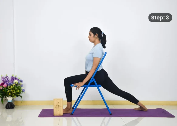 Parivritta Parshvkonasana(step 3)