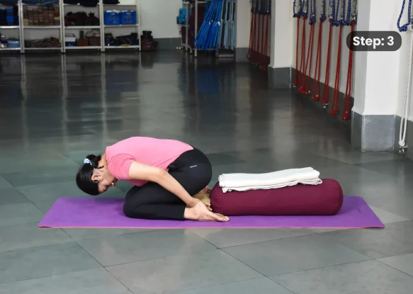 Supta Virasana(step 3)