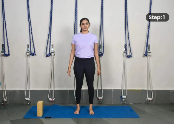 Urdhva Hastasana(step 1)