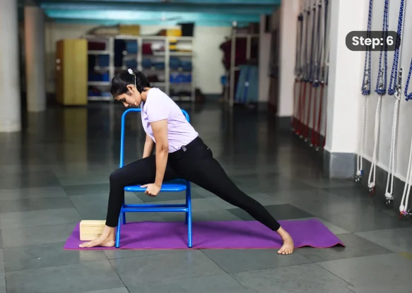 Utthita Parsvakonasana(step 6)