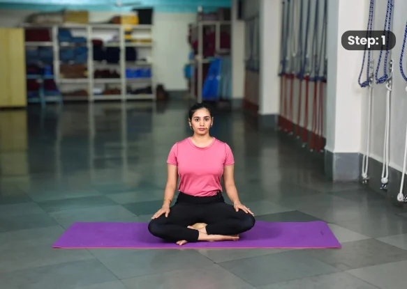 Utthita Trikonasana(step 1)